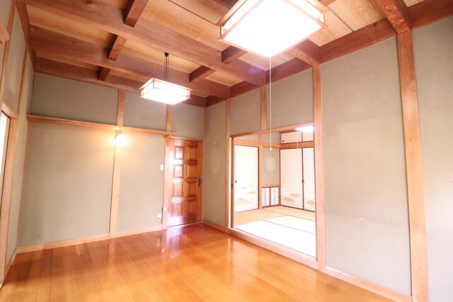 物件画像 北九州市小倉北区 上富野１丁目 (小倉駅) 2階建 5DK