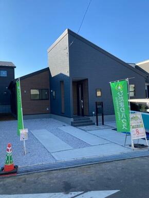 日を重ねるごとにこの佇まいに愛着が湧いてきそう（6号棟）