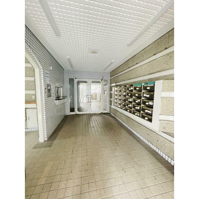 エントランス内