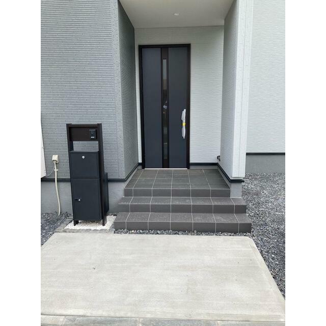 家族やゲストの笑顔が浮かんできそうな玄関（3号棟）