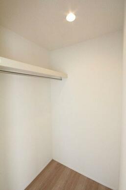 7帖の洋室にウォークインクローゼット付き