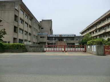 北陽中学校