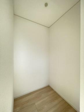 大きいものから小さなものまで、たっぷり収納できて整理整頓に大活躍！