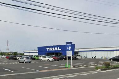 トライアル坂ノ市店