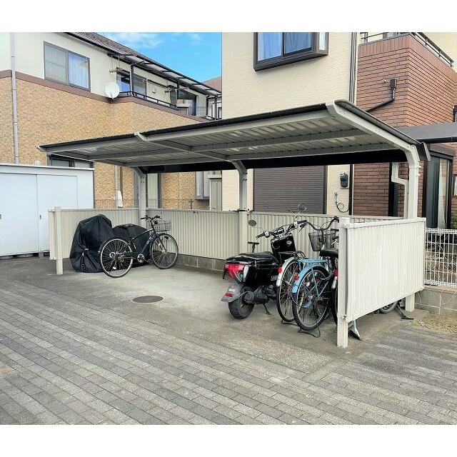 屋根付き駐輪場
