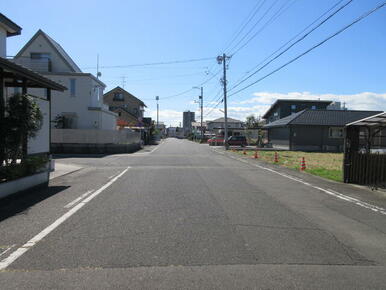 東側道路