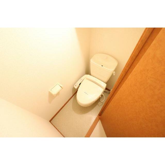 温水洗浄便座を完備しており快適な毎日を！