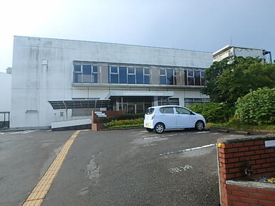 松戸市立図書館六実分館