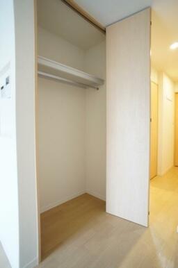 ８．６帖洋室設置の収納です