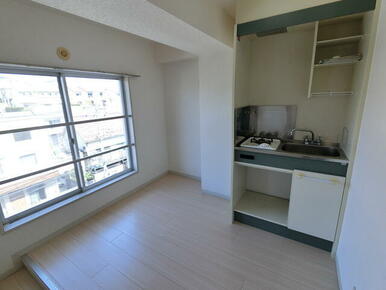 (参考)同一建物内の他の部屋の写真となります。