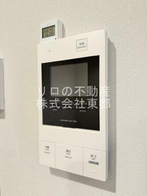 訪問者が一目で分かるＴＶモニタ付インターホンです！