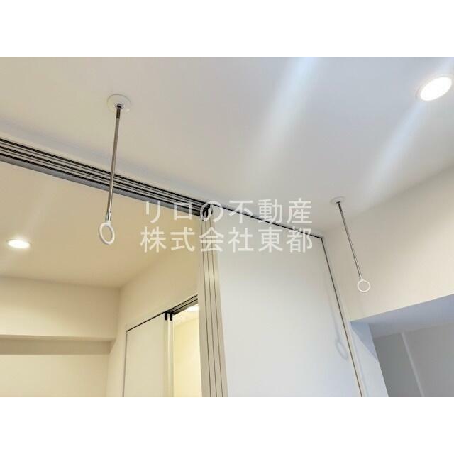 室内物干し用金具付！雨の日や梅雨の時期に役立ちます！