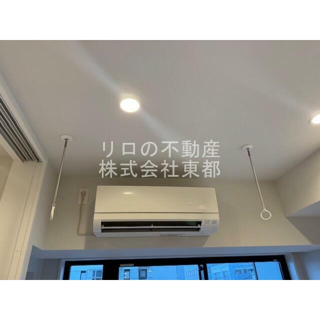 365日いつでも洗濯物が干せる室内物干し用金具付♪