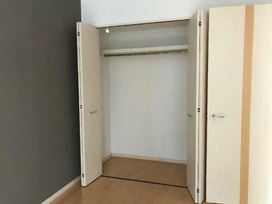 洋室クローゼット