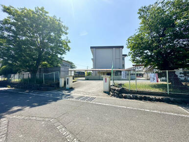 富士宮市立富士根南中学校