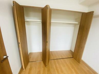 2階東側洋室約8.0帖クローゼット