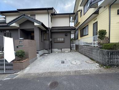 駐車場　並列2台可能