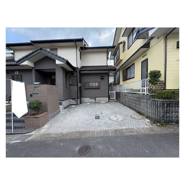 駐車場　並列2台可能