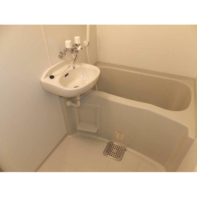 現況は部屋によって異なります。