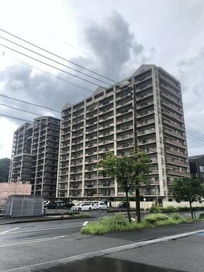 居住物件のため共用部（内部）写真は遠慮させて戴きます　内覧の際にご確認頂けます