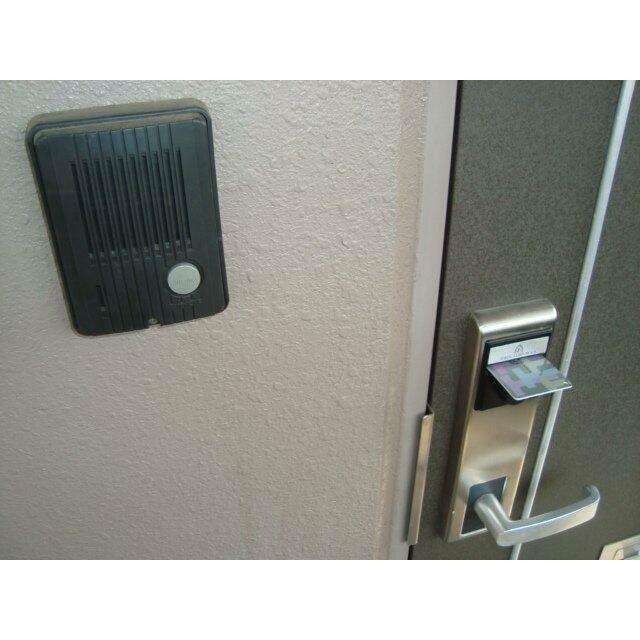 玄関（カードキー）