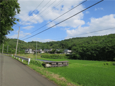 明通団地は、ゆぴあすから車で約６分です