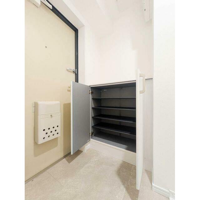 【玄関】シューズボックスで玄関スッキリ収納