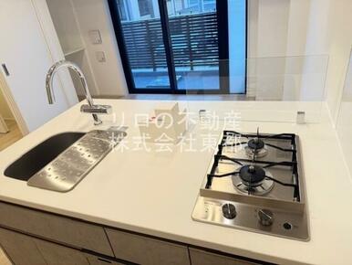 便利な2口ガスコンロ設置済！