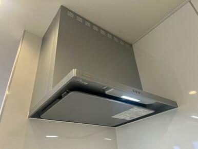 レンジフード新品交換済み