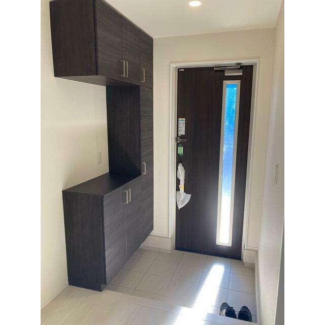 家の外と中をつなぐ要所だからすっきり心地よく整えたい（1号棟）