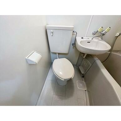 清潔感のあるトイレです