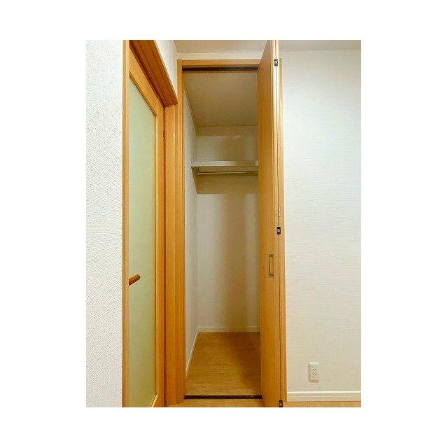 「１階　廊下　収納」