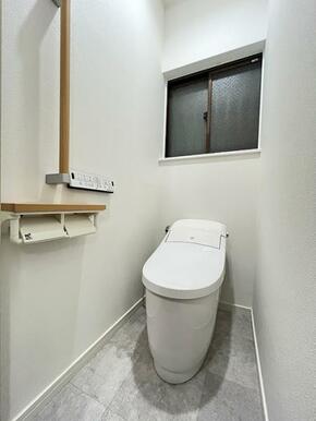 「1階トイレ」新品交換済みです。