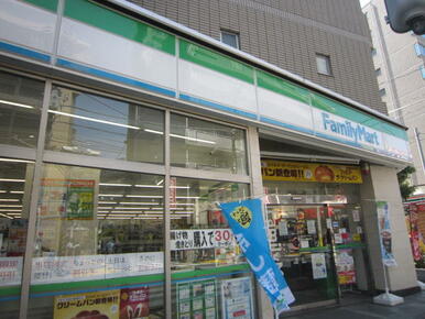 ファミリーマート武蔵中原駅前店