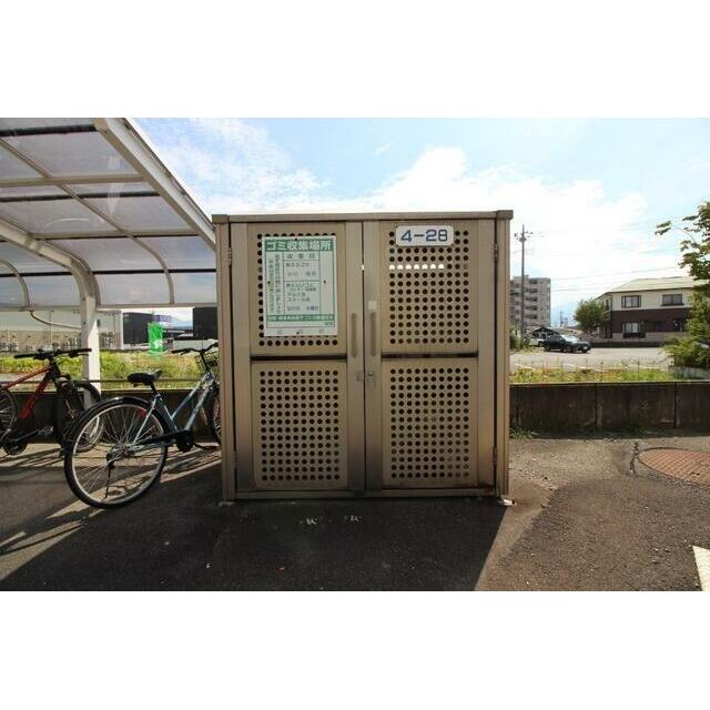 ゴミ捨て場