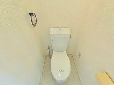 コンパクトで使いやすいトイレです