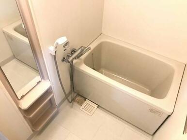 バス