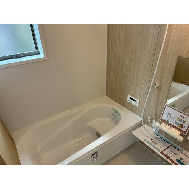 ゆったりくつろげる浴室で、心ほぐれる至福の時間（2号棟）