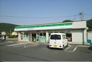 ファミリーマート鶴市町店さん