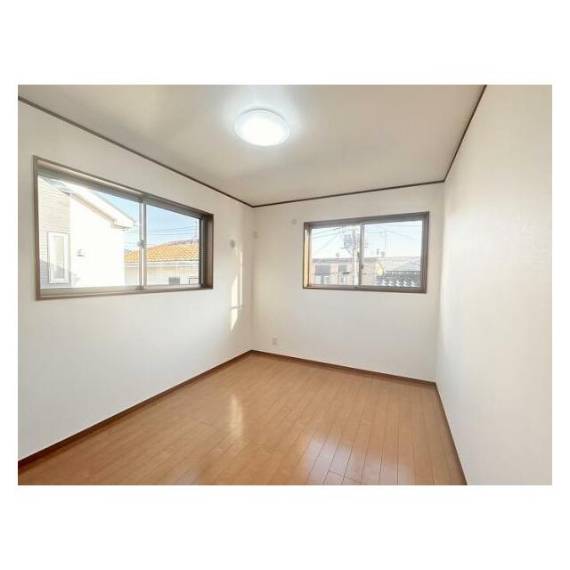 洋室６帖(東側)