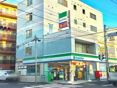 ファミリーマート横浜菊名店