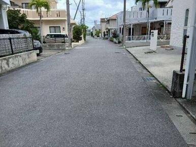 南東側道路