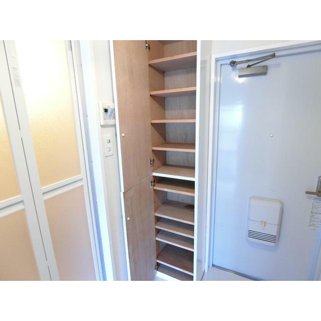 シューズボックス