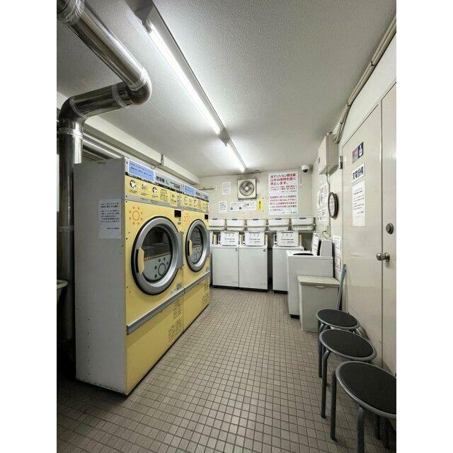 コインランドリー