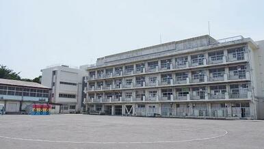 横浜市立新羽小学校