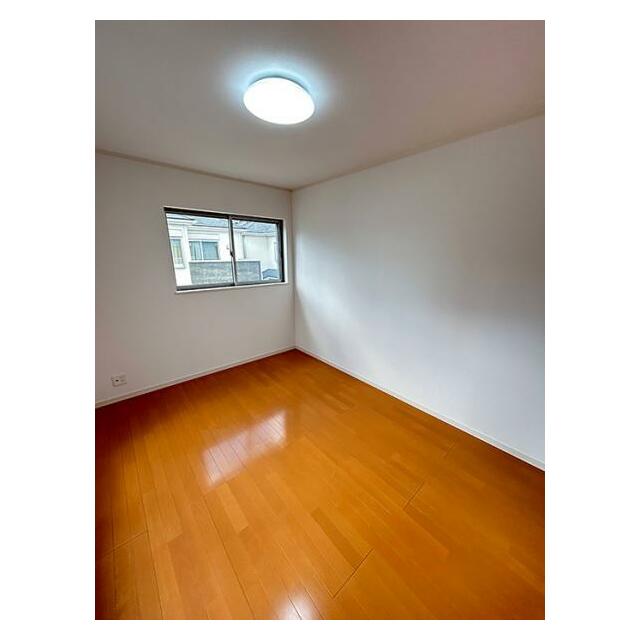 「洋室」2階西側洋室約6.5帖