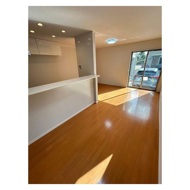 「LDK」対面キッチンのリビング