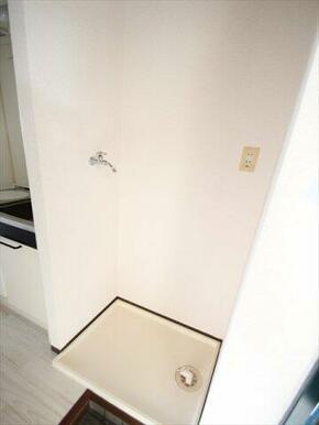 ※同建物ほかのお部屋の写真です。