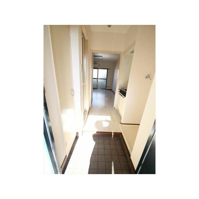 ※同建物ほかのお部屋の写真です。