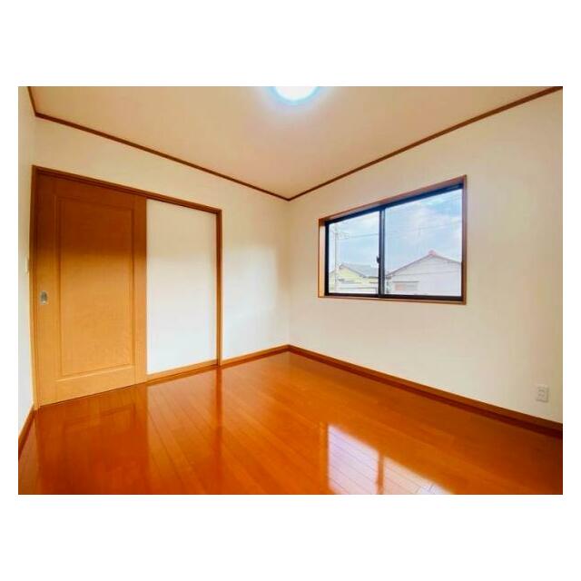 2階東側洋室（2）